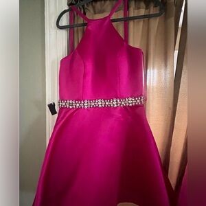 Elegant Pink Sleeveless Dress